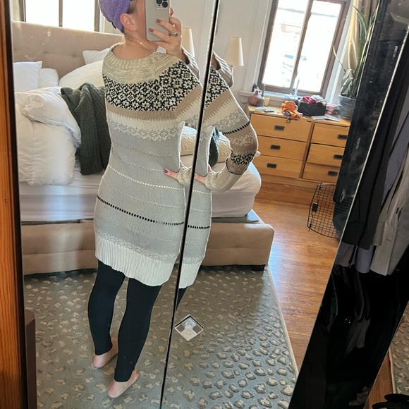 Jessica Simpson sweater dress ❄️ - Picture 8 of 8